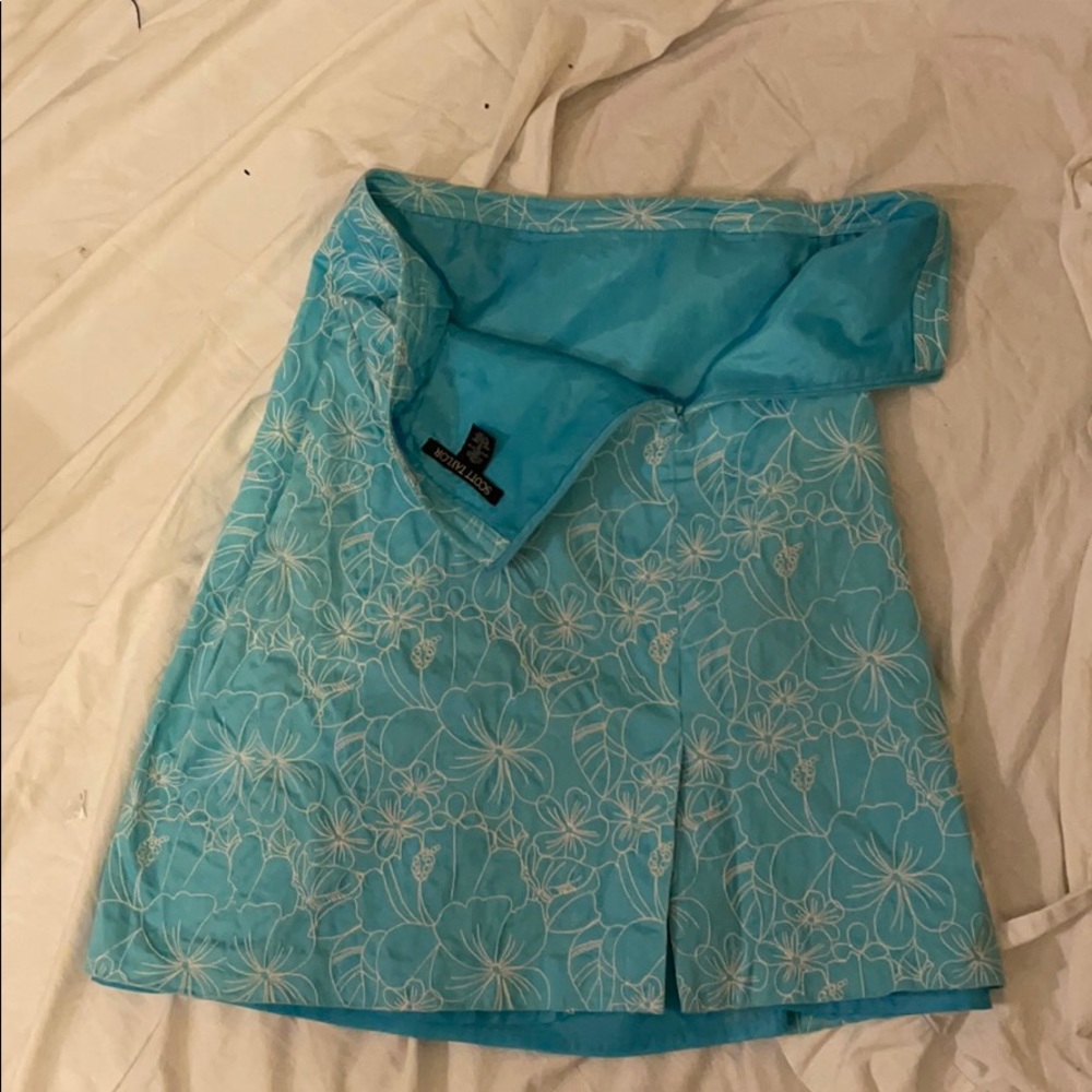 Dress - Picture 4 of 4